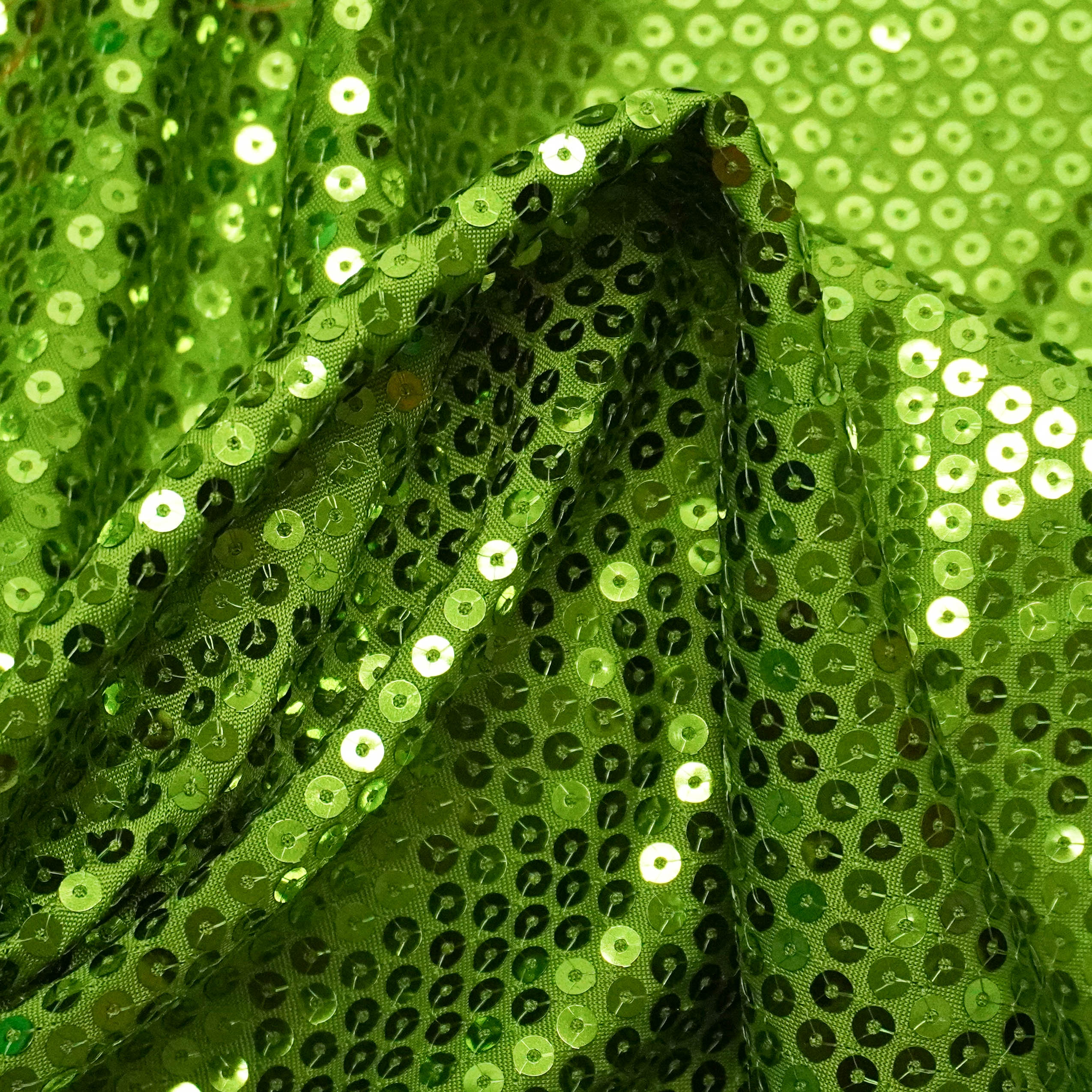 Tecido malha bordada paetê verde oliva