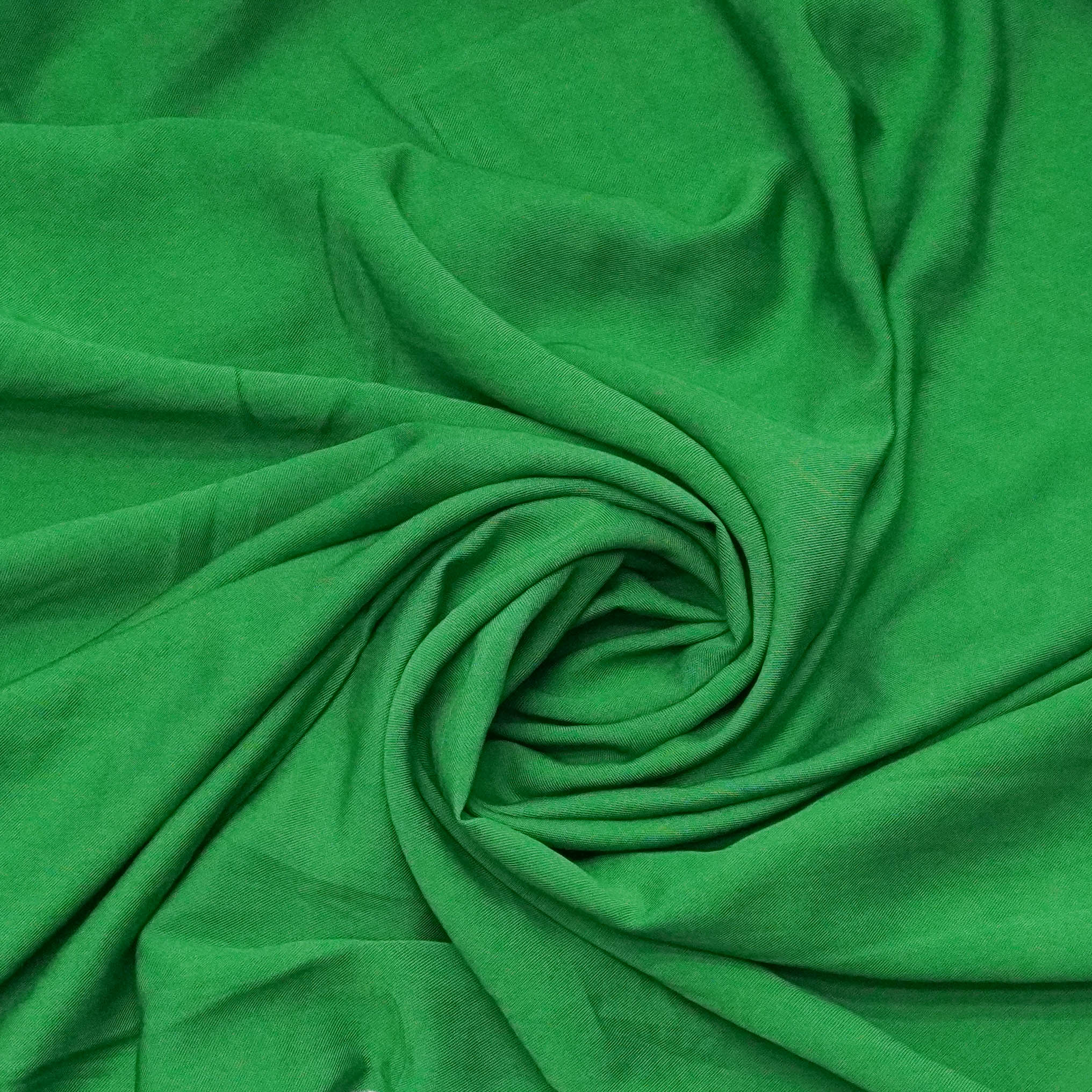 Tecido poliviscose verde bandeira