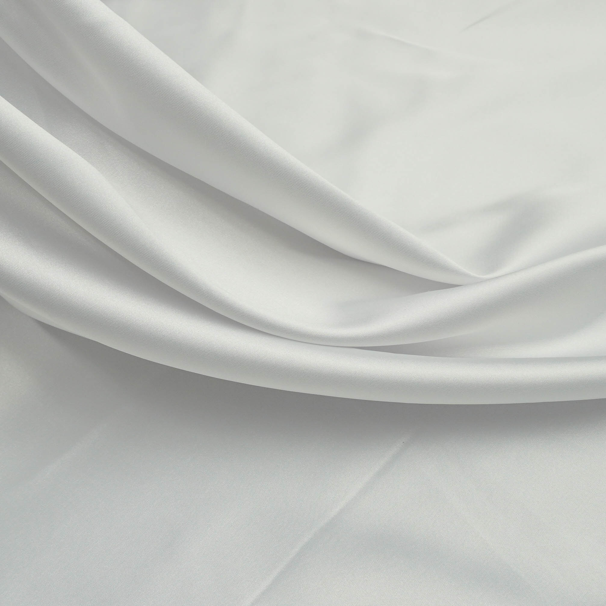 Tecido cetim toque de seda com elastano branco