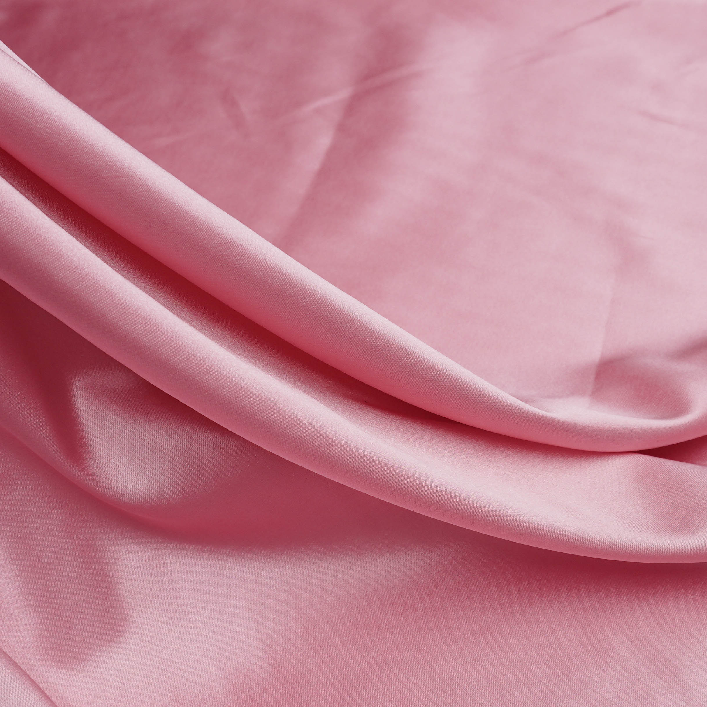 Tecido cetim toque de seda com elastano rosa