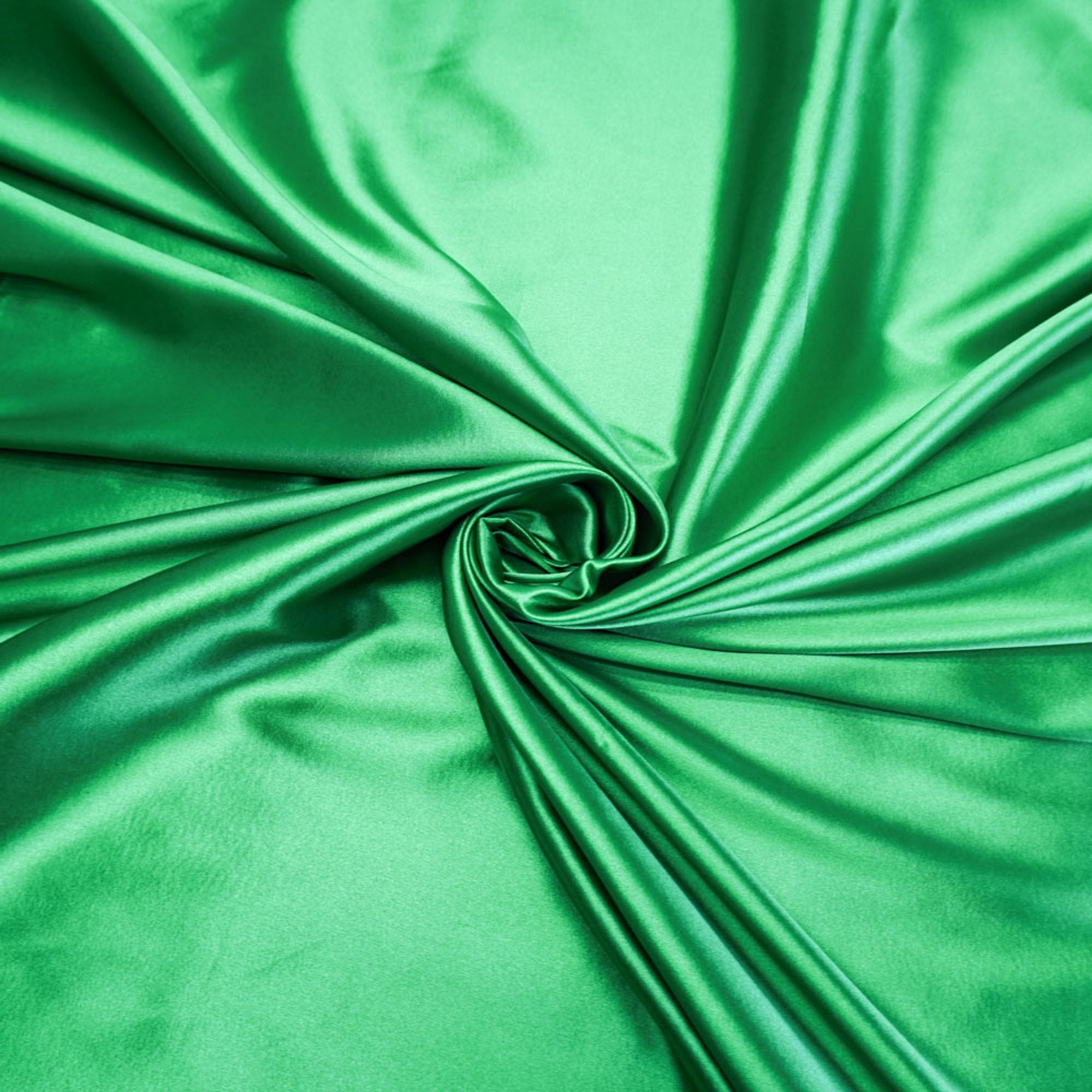 Tecido cetim com elastano verde bandeira und 100cm x 150cm